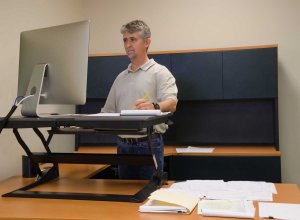 Correct Ergonomic Posture – Sitting vs Standing